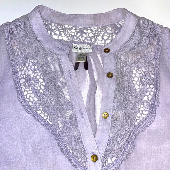 Purple lace flowy tank - Picture 2 of 2